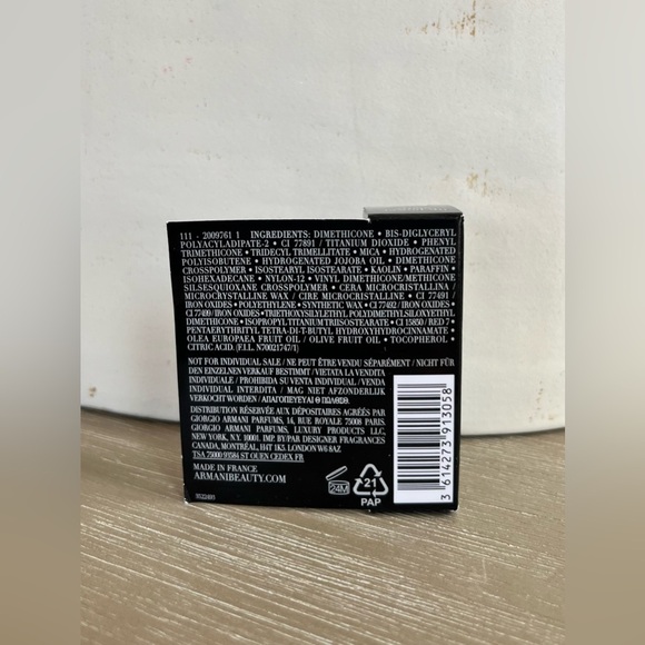 Giorgio Armani Beauty Lip Power Matte Lipstick Matte 111 Nude Pink & 400 Red - Picture 5 of 12